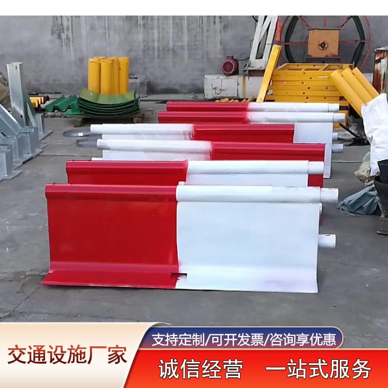 Movable V-shaped steel guardrail, temporary movable guardrail for highway renovation and expansion, Class A movable steel guardrail