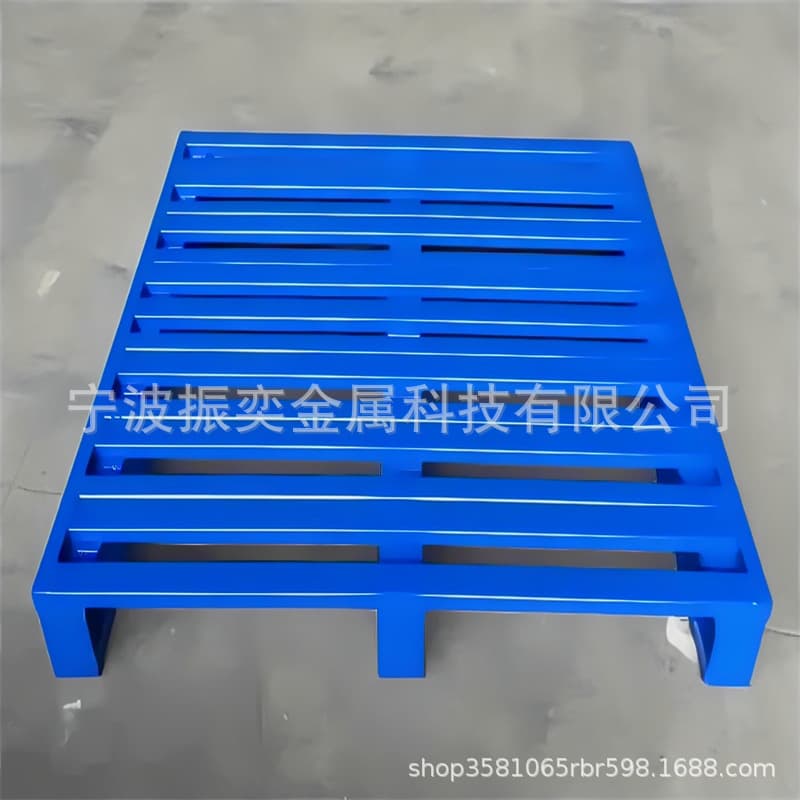 Metal pallet skids, three-runner type pallets, heavy-duty shelving pallets, warehouse storage moisture-proof pads from the factory.