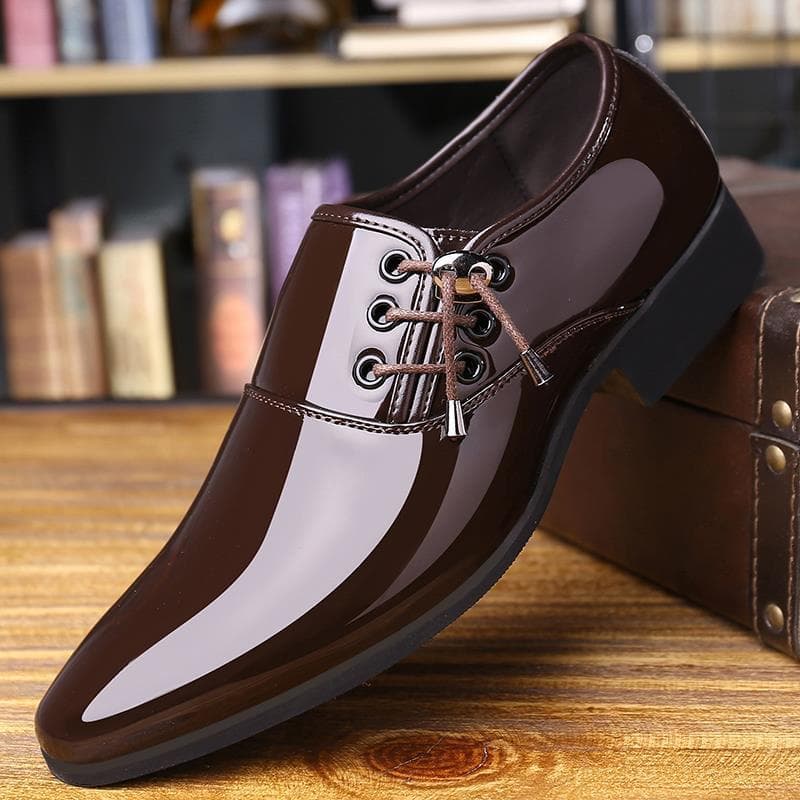 Men's Casual Leather Shoes Fashion Versatile Dress Shoes Business Office Wedding Pointed Toe Shiny Leather Single Shoes