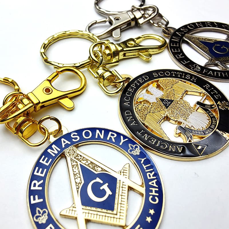 Metal Keychain Custom Gift Epoxy High-End Hollow Leather Plush Cartoon Anime Car Multi-Functional Creative