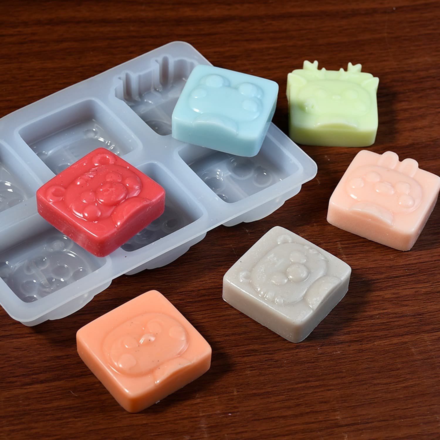 Deyi Life DIY Resin Mold 6-Link Cartoon Animal Silicone Mold Chocolate Cake Baking Mold