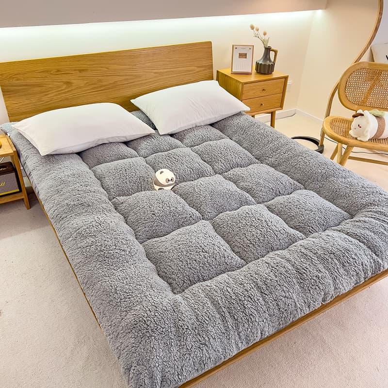 Lamb Fleece Mattress Soft Pad, Home Use Autumn/Winter Thickened Quilt, Student Single Dormitory Milk Base Bed Mattress