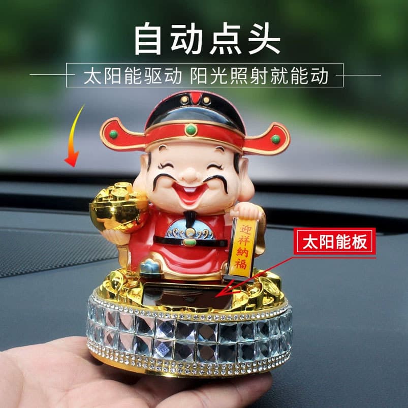 Solar-Powered Diamond God of Wealth Auto-Nodding Car Ornament for Dashboard Interior Decoration