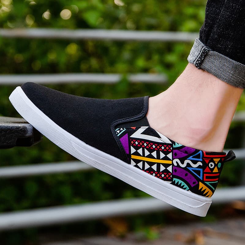 Men's Casual Shoes with Cowhide Sole, Comfortable and Breathable Slip-On Korean Style Hand-Painted Canvas Shoes