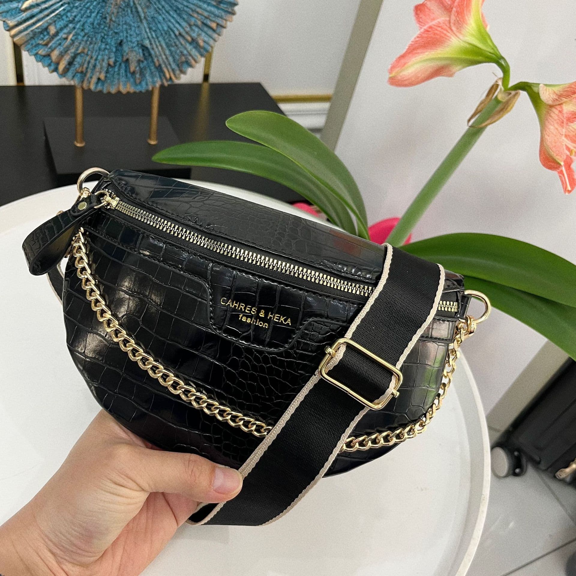 Fashionable Women's Waist Bag, Versatile Chest Crossbody Bag, Casual Sporty Ladies' Trendy Shoulder Bag with Small Pouch