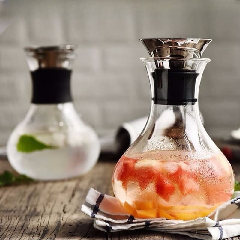 Factory Supply Danish Style SOLO Cold Water Pitcher, High Borosilicate Heat-Resistant Glass Pitcher, Multiple Sizes