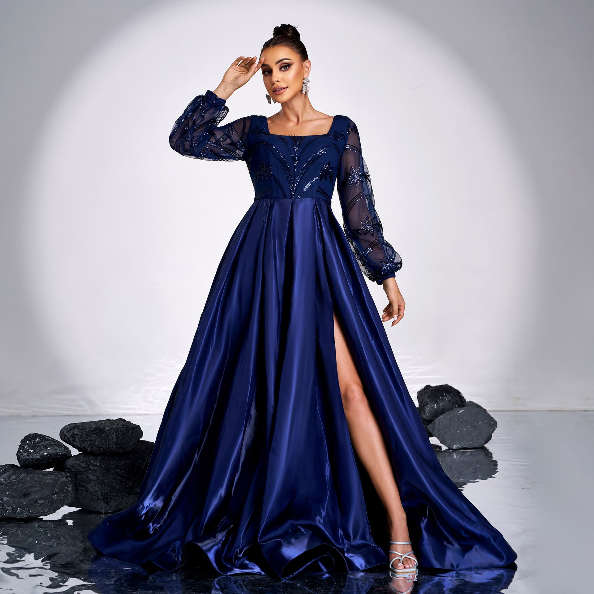 Cross-border European and American high-end temperament long-sleeved square neck long sequin banquet full-length evening dress bridesmaid dress for women