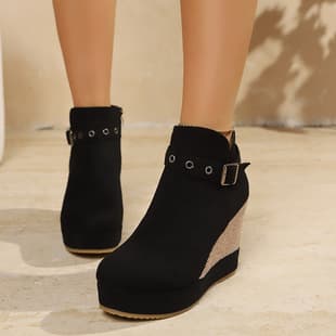 2026 Autumn/Winter New Style European and American Trade Martin Boots Women's College Style Short Boots, Large Size 36-43, Martin Boots Trend Wholesale