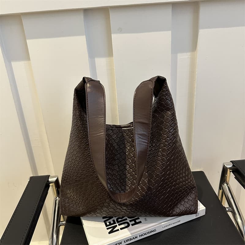 Casual Retro Large Capacity Bag for Women 2024 New Trendy Popular Versatile Stylish Shoulder Bag Super Hot Bucket Bag