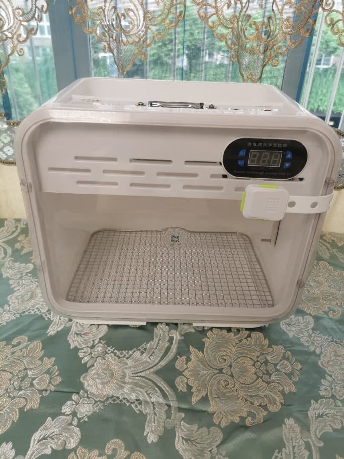 Trendy Warm Air A19 Parrot Brooder Box, Hand-Rearing for Chicks, Small Sun Conure, Pet Constant Temperature Box