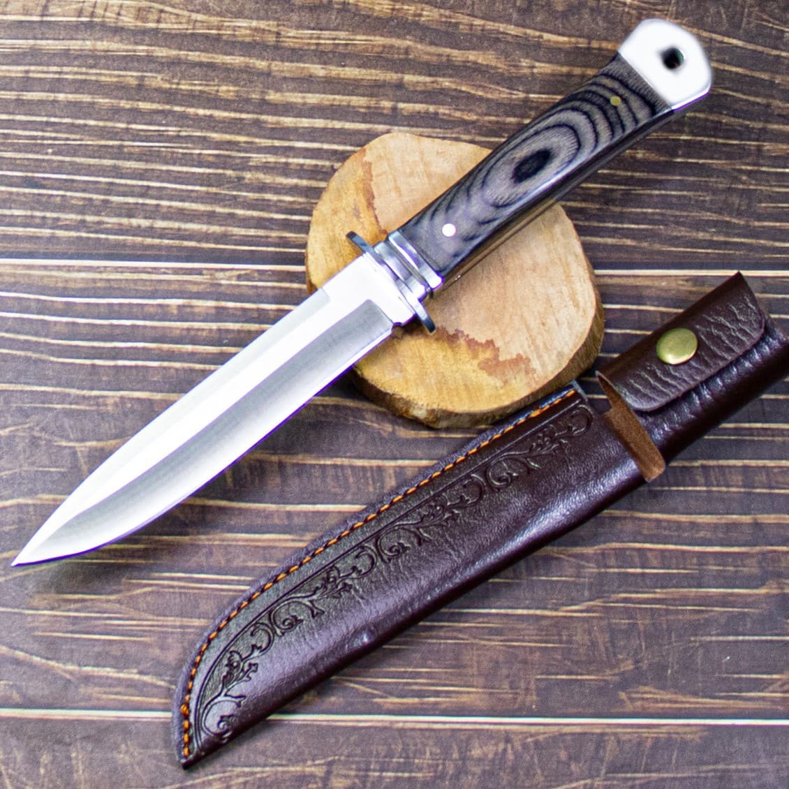 Outdoor straight knife, retro Mongolian meat-eating knife, fruit knife, portable knife, survival knife, camping hand-held meat knife