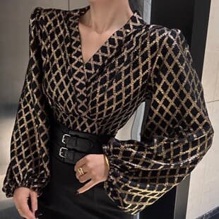 French Diamond Collar Printed Long Sleeve Shirt for Women 2026 Spring New Trendy Commute Personality Top