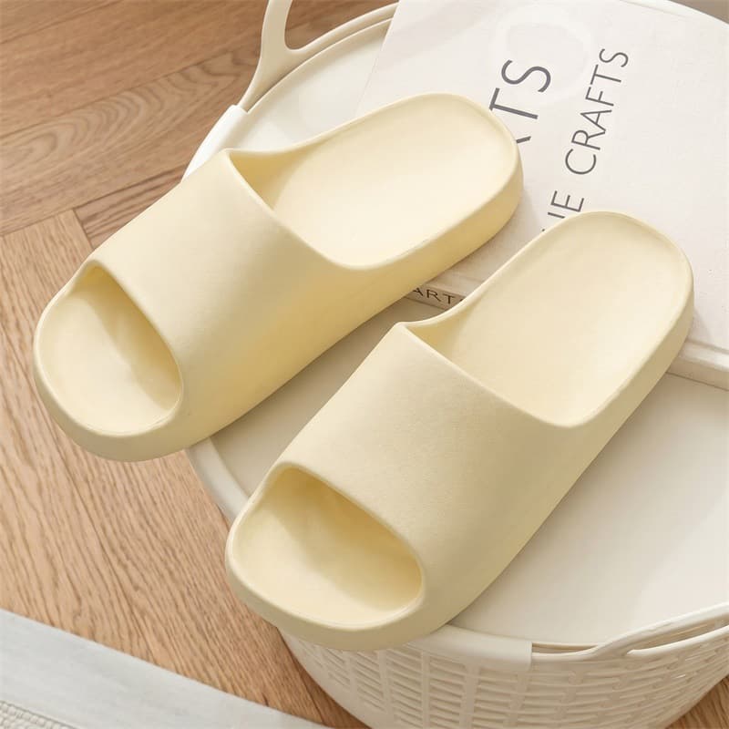 Creamy Soft EVA Slippers with Cloud-Like Comfort, Simple and Premium Men's Summer Sandals for Couples, Suitable for Outdoor Wear
