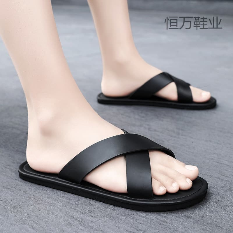 Fujian manufacturer men's slippers, flat sole, British style, new Chinese one-strap, black, fashionable, casual, simple, anti-slip