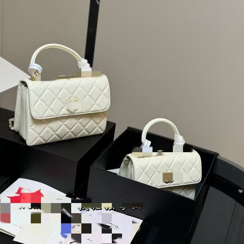 2026 Cross-border New Small Fragrance Style Crossbody Bag with Handle Fashion Handbag Shoulder Bag Diamond Quilted Chain Small Fragrance Style
