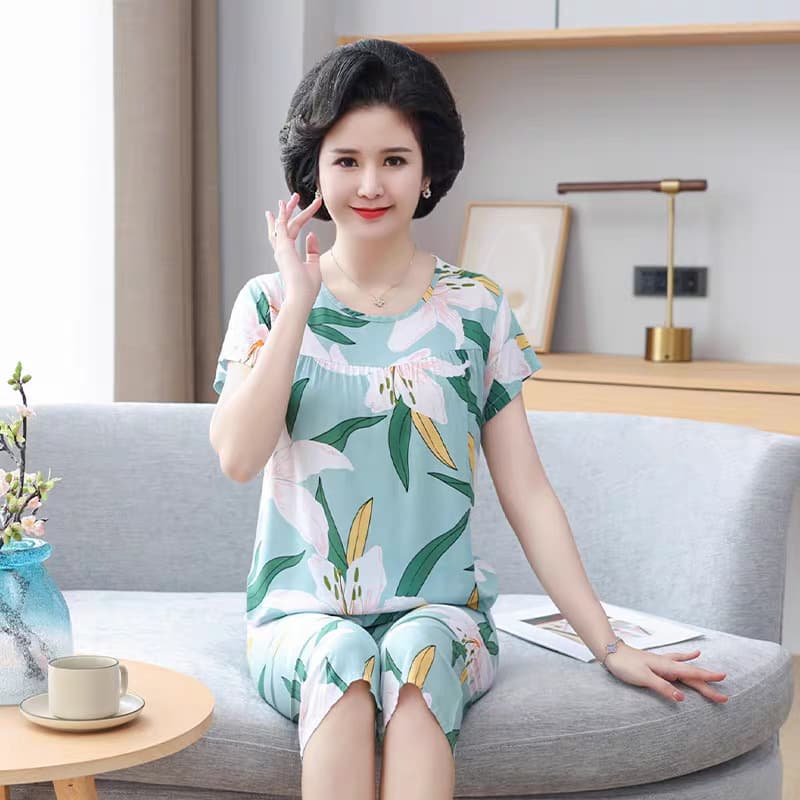 Women's Summer Thin Cotton Silk Pajamas, Comfortable Loose Homewear Set for Middle-aged and Elderly, Plus Size Oversized Short Sleeve, Wearable Outside