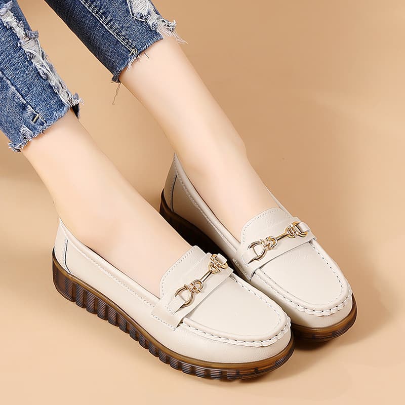 Metal Buckle Round Toe Slip-On Soft Sole Loafers for Women, British Style Flat Shoes, Soft Sole Casual Shoes