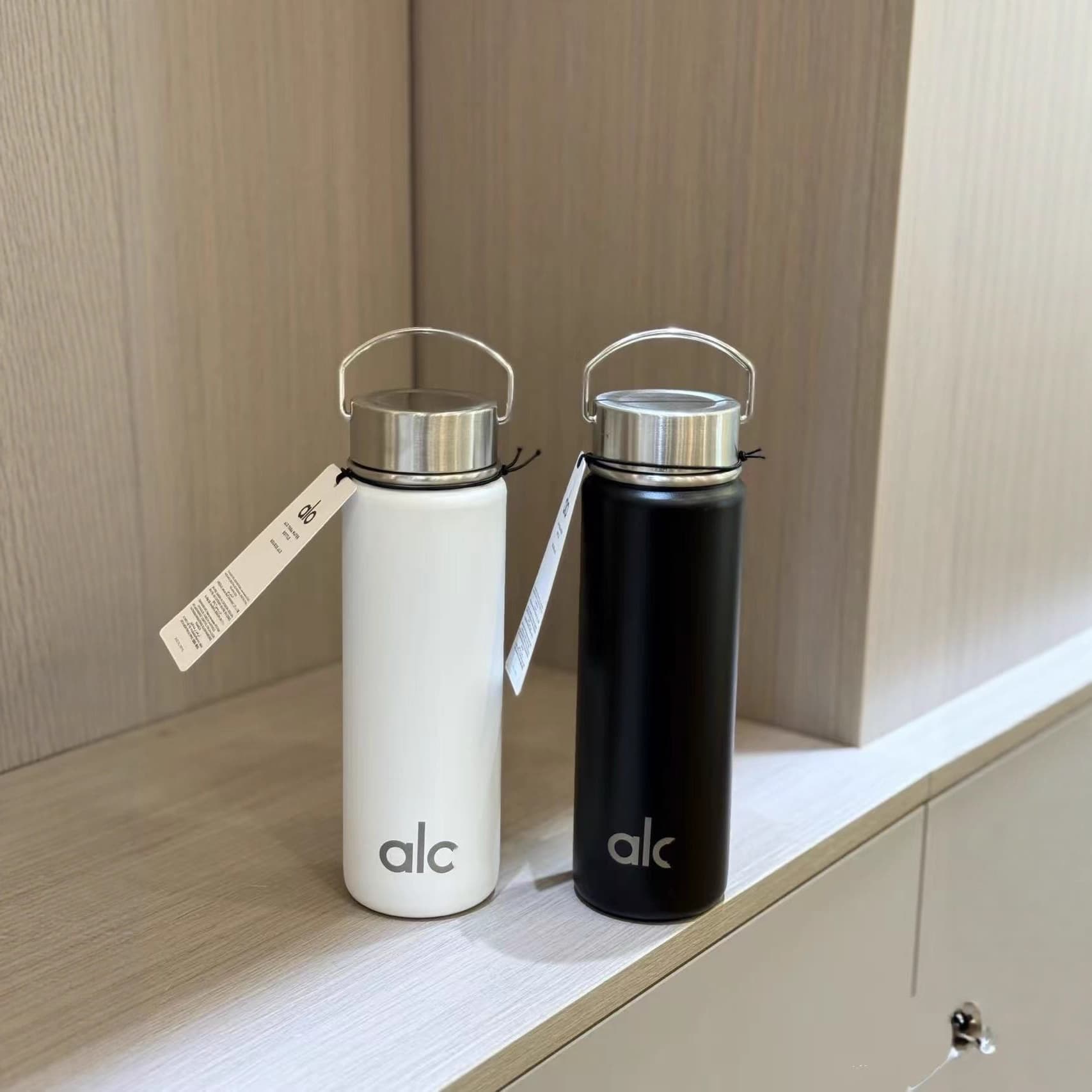 Foreign trade Alo WaterBottle316 insulated water bottle maintains moisture during exercise with a screw-cap handle for easy portability