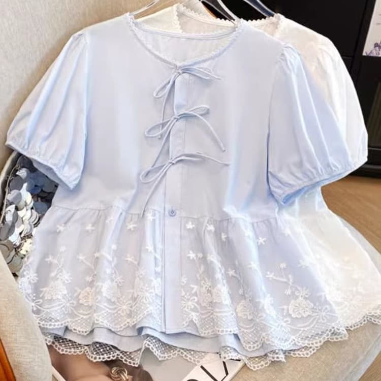 French sweet bow tie short-sleeved shirt for women summer lace collar shirt with unique design top