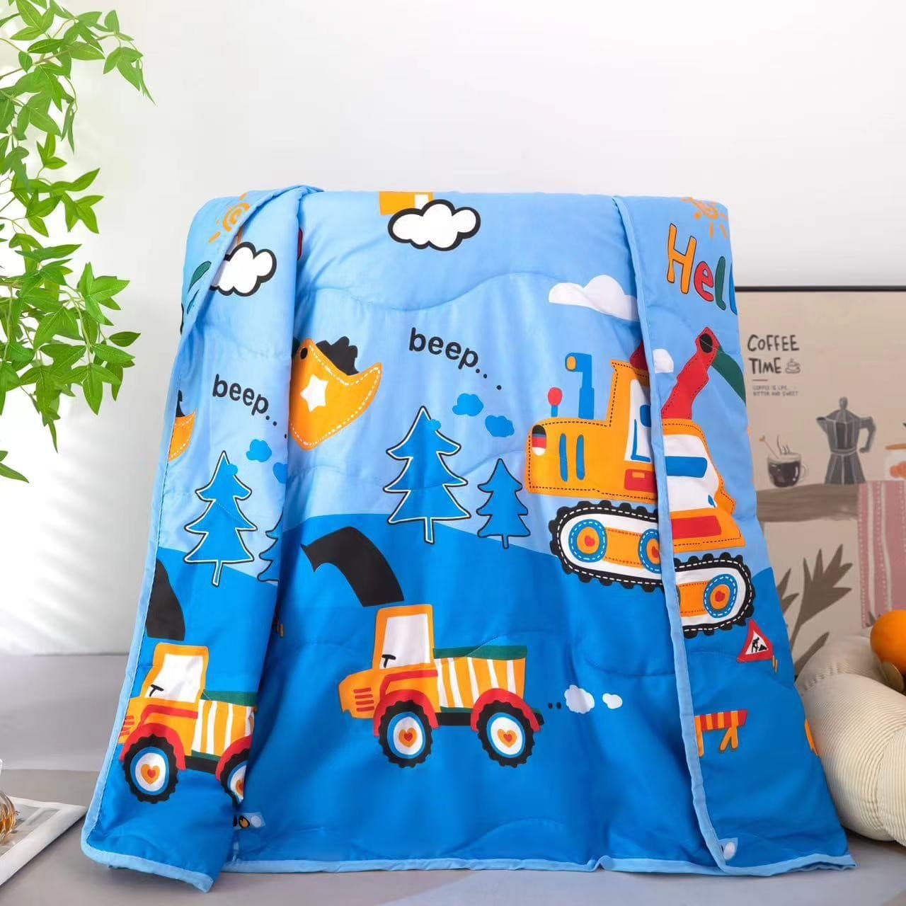 Cartoon Small Blanket, Wholesale Export Children's Quilt, Machine Washable Student Summer Cool Blanket, All-Season Kids Air Conditioning Quilt