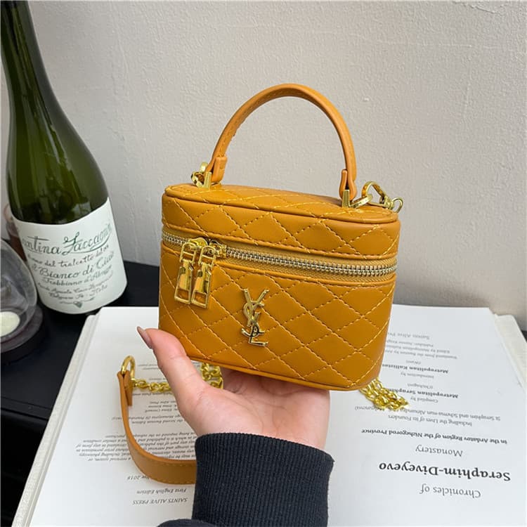Luxury Diamond-Quilted YSL-Style Handheld Box Bag, Niche Design, Trendy, Versatile, Minimalist, High-End, Chic Crossbody Square Bag