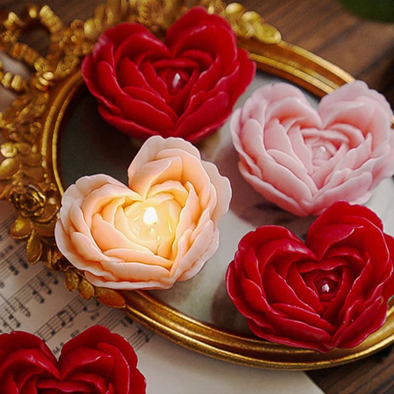 Valentine's Day Scented Gift Handmade Aromatherapy Candle Creative Souvenir Love Heart Rose Gift Candle