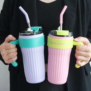 Large Capacity Straw Insulated Tumbler for Women 2026 New High-End Ice Tumbler Portable Simple Cold Cup Car Cup
