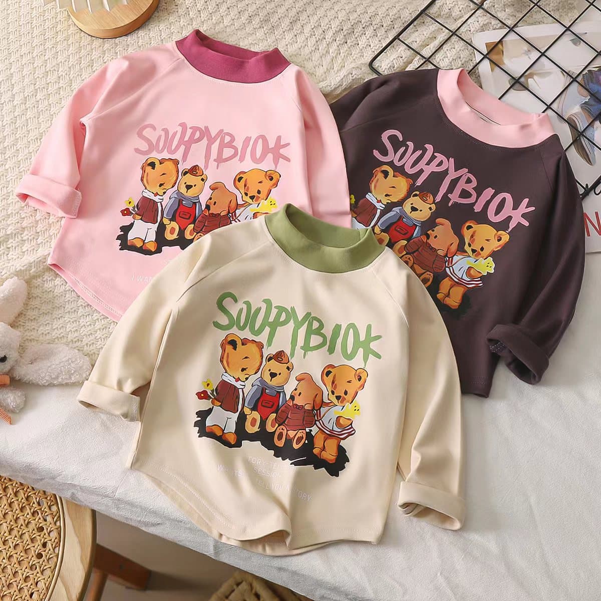 2024 New Style Bear T-Shirt, Boys' Chic Irregular Long Sleeve T-Shirt, Girls' Top Comfortable Base Layer Outer Wear Spring/Autumn