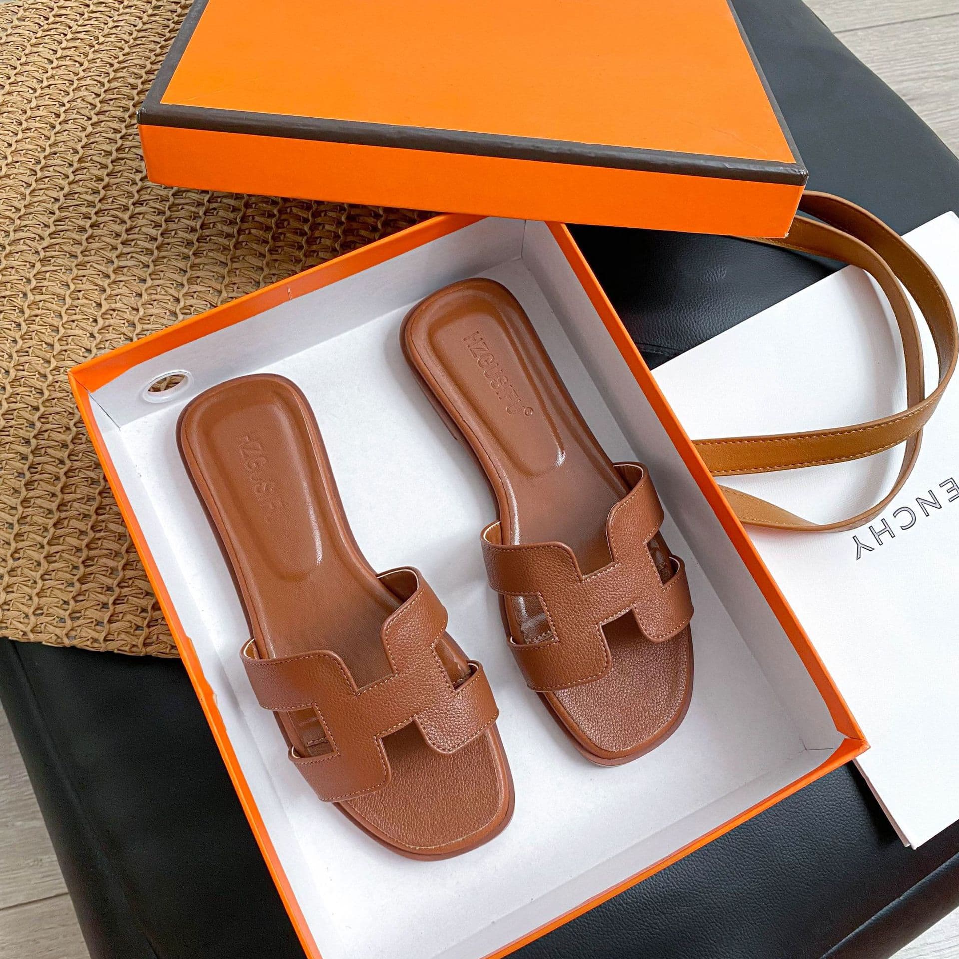 Women's Slippers 2026 New Trendy Ins Style Spring Summer Casual Flat Beach Sandals with One-Strap Design