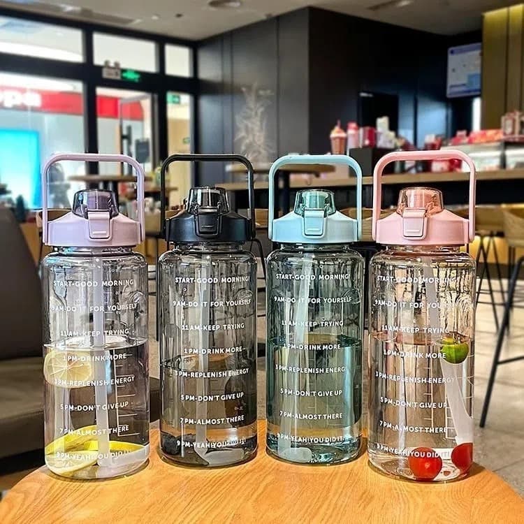 Customized water cup large capacity pc plastic cup with storage straw cold water internet celebrity fitness water bottle portable ton bucket