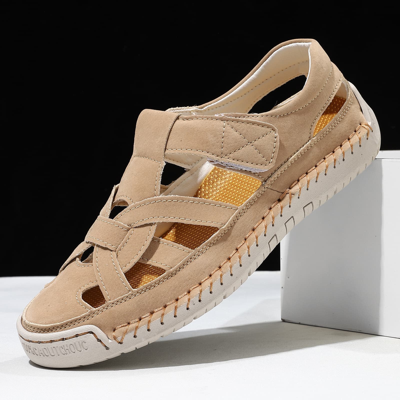 Women's Summer 2025 New Roman Flat Bottom Woven Lightweight Anti-slip Beach Shoes Soft Bottom Sandals Cross-border Bestseller