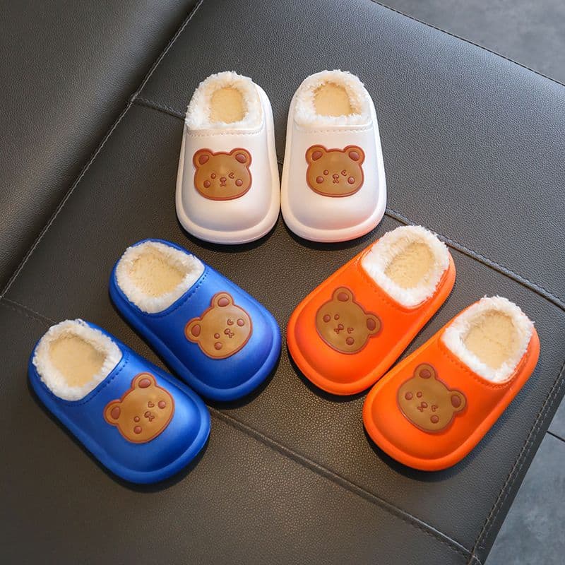 Children's cotton slippers, boys' and girls' autumn and winter cartoon furry shoes, medium and large children's closed toe anti-collision warm plush children's shoes