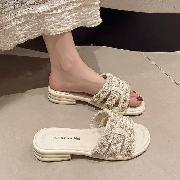 Stunning Flat Sandals for Women Summer 2025 New Fairy Style Beach Slippers for Dresses