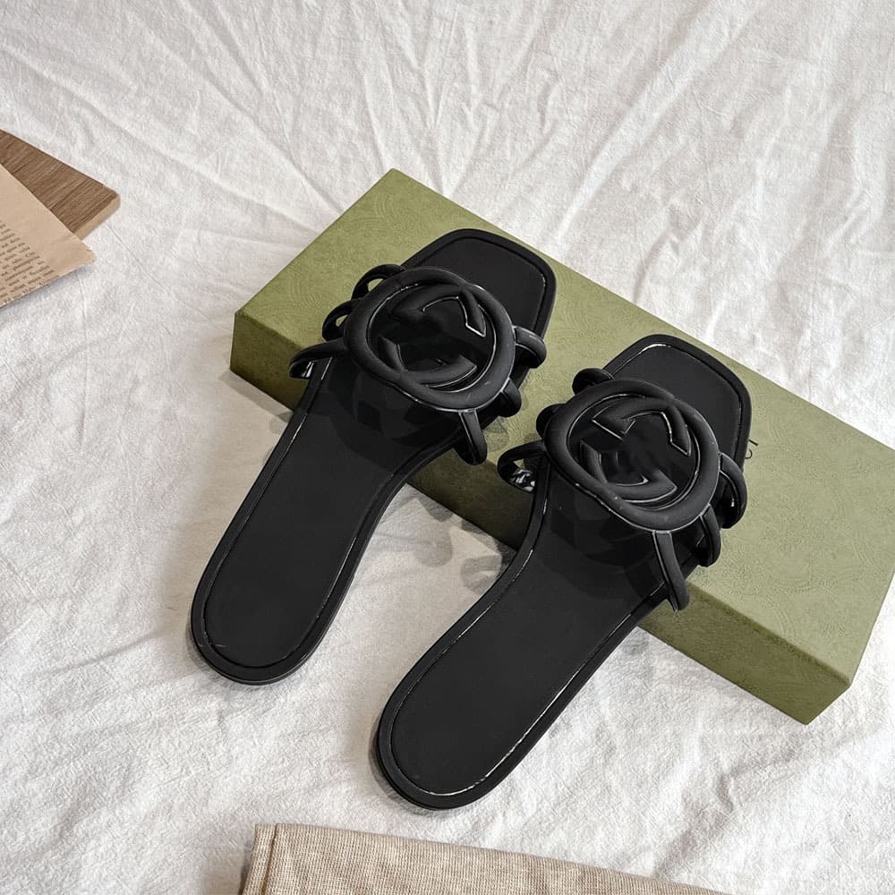 Summer Best Seller Shiny Double G Interlocking Flat Sandals Versatile Non-Slip One-Strap Women's Sandals Beach Jelly Shoes