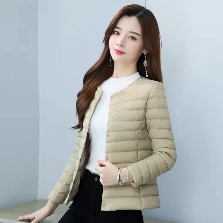 Women's down-filled cotton jacket, lightweight, short, warm, collarless, with a stylish inner lining, silk cotton, suitable for autumn and winter.