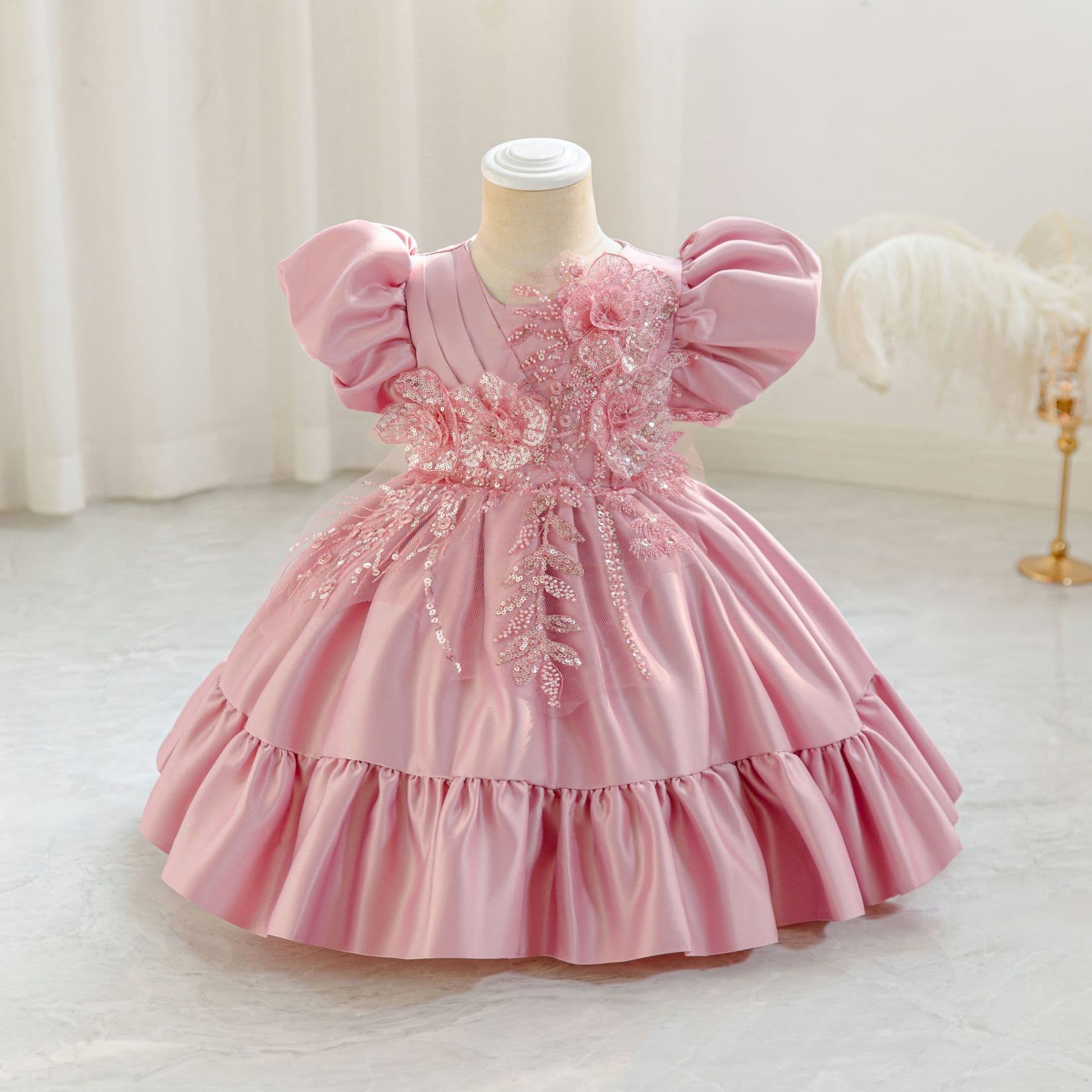 Princess Style Girls Dress with 3D Flowers, Tulle Skirt, Satin Gown for Halloween Christmas