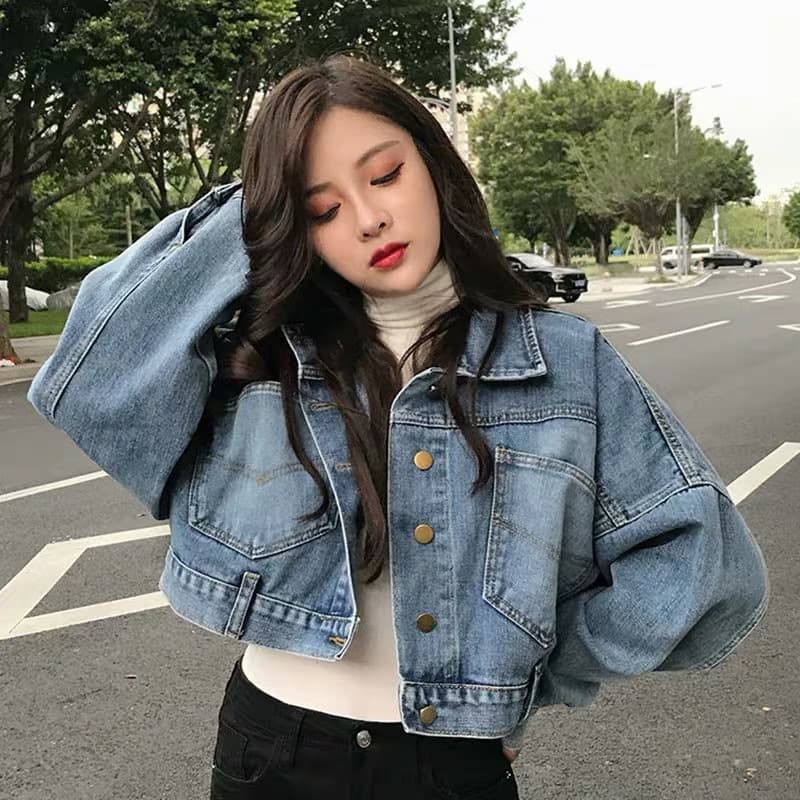 Vintage Hong Kong Style Batwing Sleeve Denim Jacket for Women, Spring and Autumn, Korean Loose Fit, Petite-Friendly Versatile Short Jacket Top
