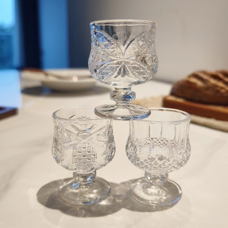 Mini Ins Style Tall Engraved 1-Liang Shot Glass, Vintage Baijiu Glass, 50ml Home Use