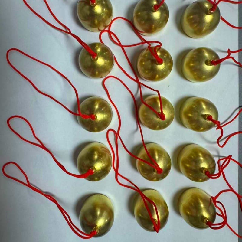 Christmas bells, wind chimes and 2.8 clover copper bells with bell hammers that ring metal small bells and wind chimes diy materials