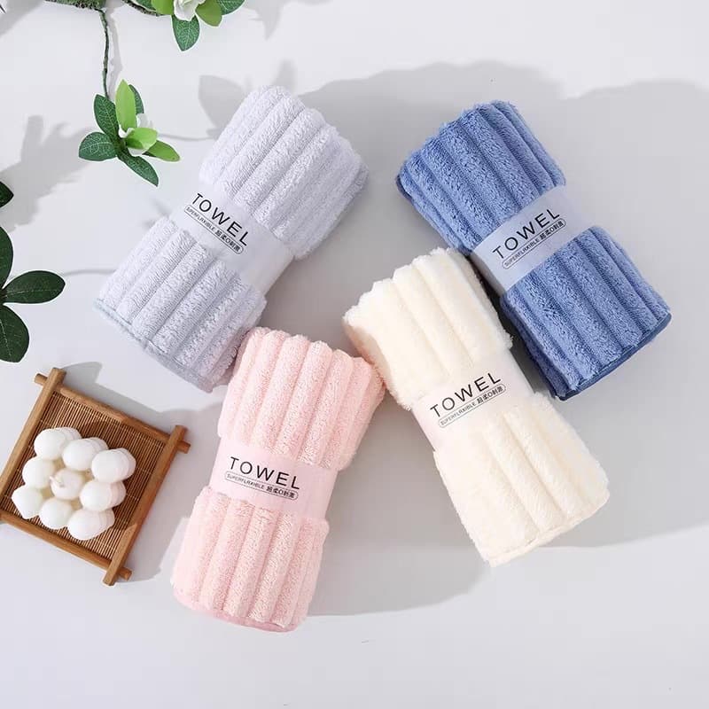 Wholesale candy stripe coral fleece towels 30*60, absorbent household face towels, soft, non-shedding