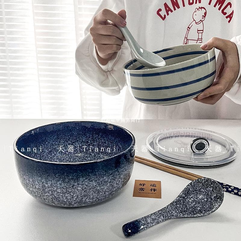 Japanese Ceramic Noodle Bowl with Lid, Large Size for Dormitory, Single Bowl and Chopsticks, One-Person Set, Gold