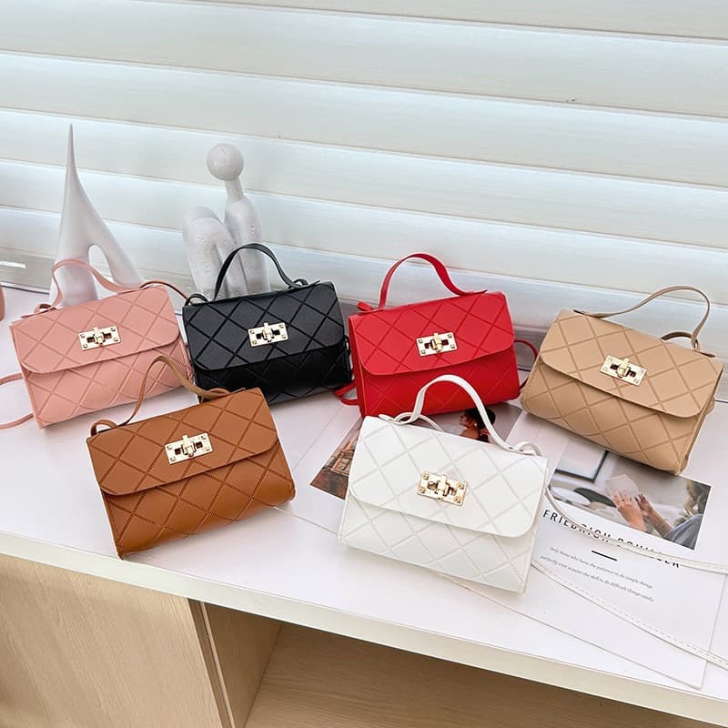 Guangzhou foreign trade small bag wholesale new style women's embossed small square bag simple classic handbag cross-border export