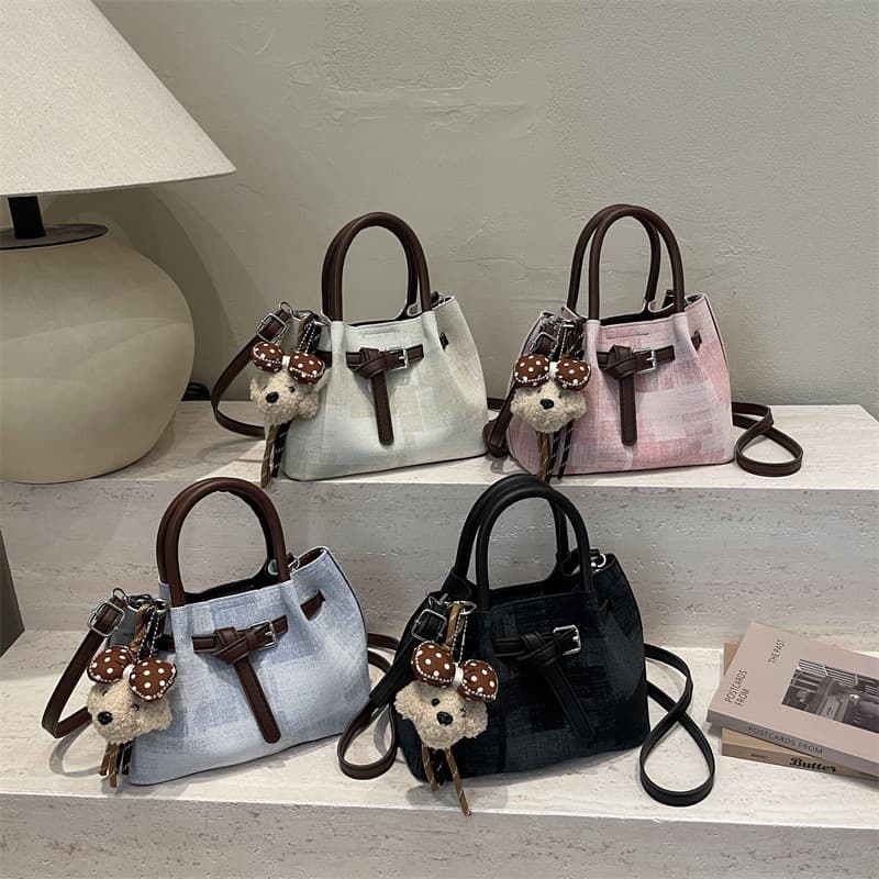2026 Fashionable Casual Crossbody Bag, Textured Simple and Stylish Women's Bag, Spring New Trendy Bucket Bag