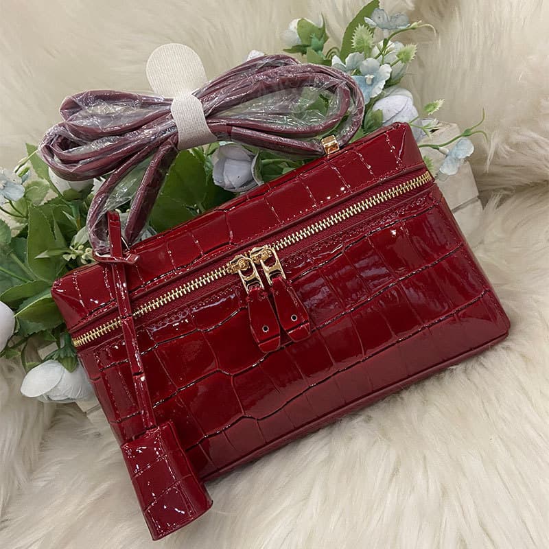 Luxury Crocodile Pattern Lunchbox Bag Soft Leather Single Shoulder Crossbody Handbag for Women Minimalist Style Zipper Closure