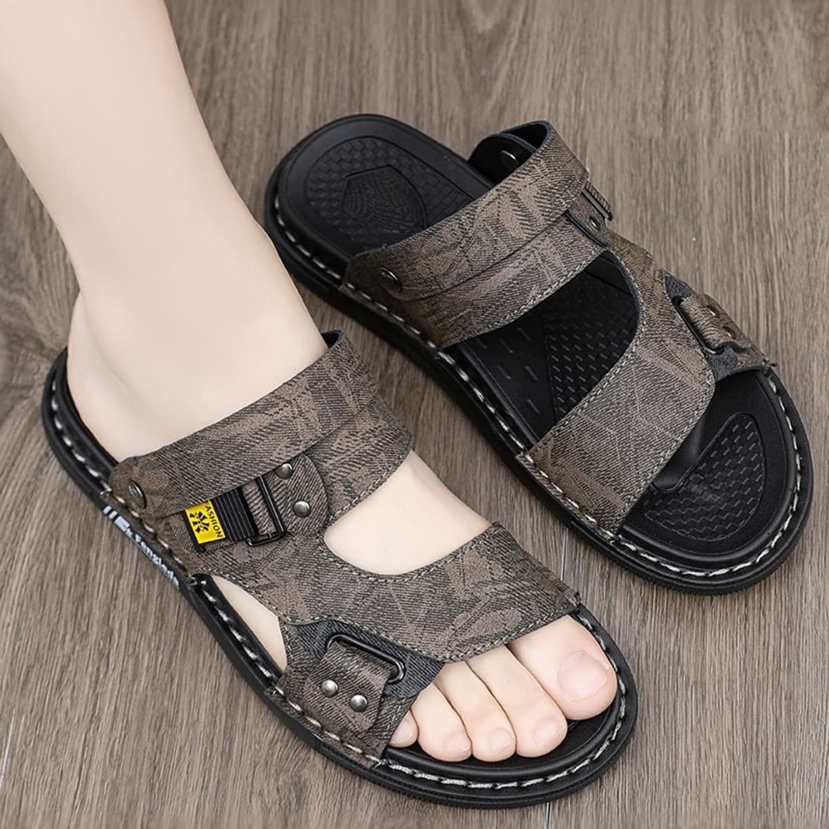 Men's Sandals Summer Outdoor Wear-Resistant Beach Vietnamese Slippers, Driving Dual-Purpose Water Work Slippers