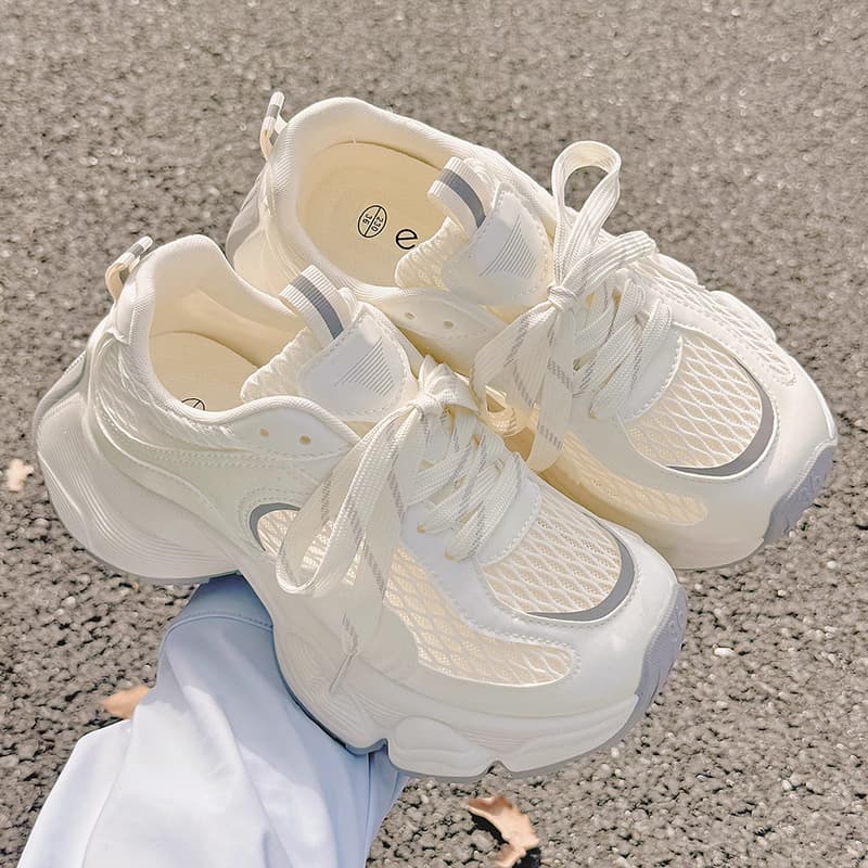 High-Aesthetic Breathable Mesh Chunky Sneakers for Women 2026 Spring Summer Student Thick Sole White Casual Sports Shoes