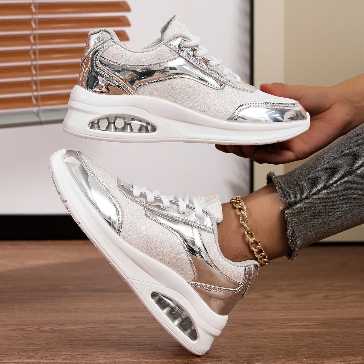 Wholesale Stock Factory Large Size Women Shoes European American Style Women Casual Skate Shoes Lightweight Outdoor Height Increasing Fashion Women Shoes