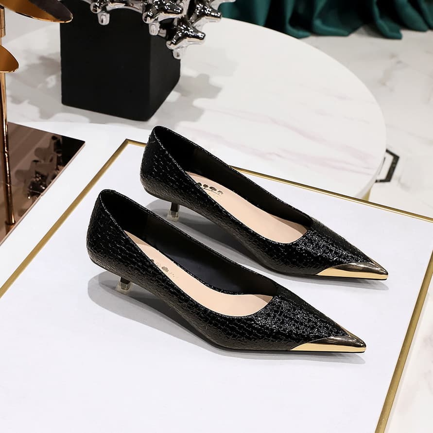 Vintage European and American Style Banquet Women's Shoes, Slim High Heel, Medium Heel, Shallow Mouth, Metal Pointed Toe, Iron Toe, Snake Print Flats