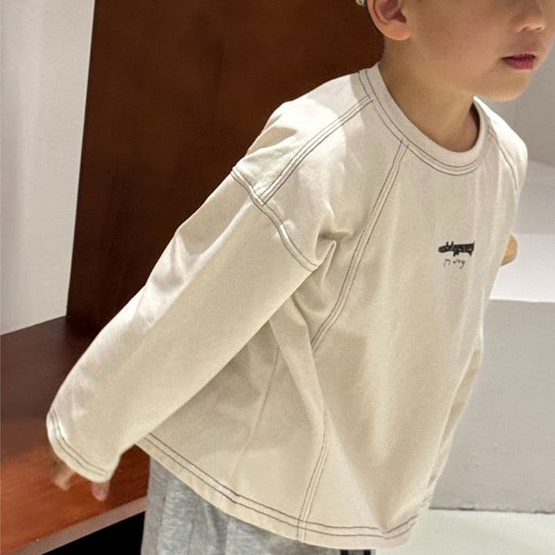 Boys' pure cotton T-shirt 2026 spring and autumn models for small and medium-sized children baby ins Korean style graffiti top children's long-sleeved bottoming shirt