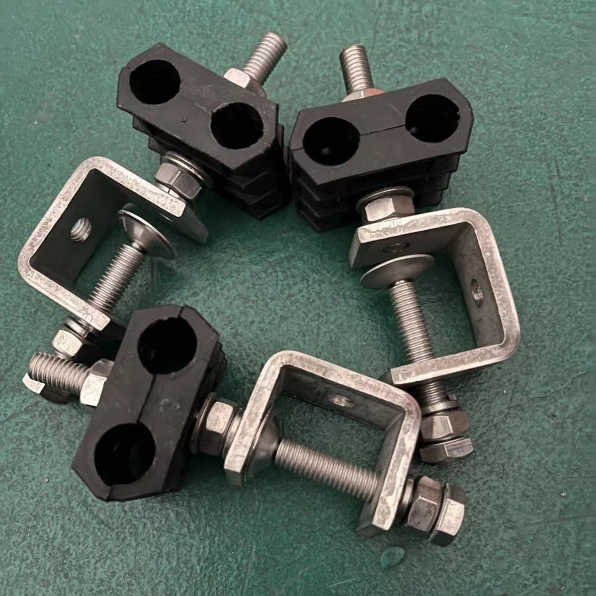 Feeder Clamp Single Row Double Hole with Rubber Sleeve 304 Stainless Steel Hardware Cable Clamp Set